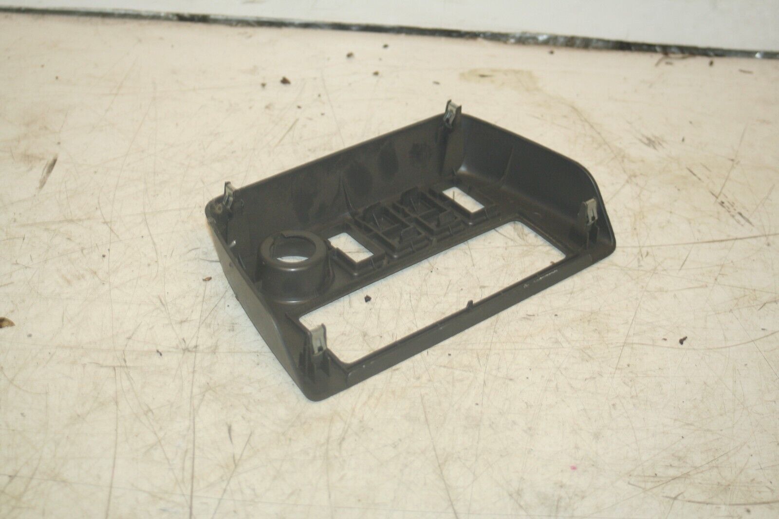 (98) TOYOTA RAV 4 MK1. CENTRE CONSOLE TRIM - Image 4