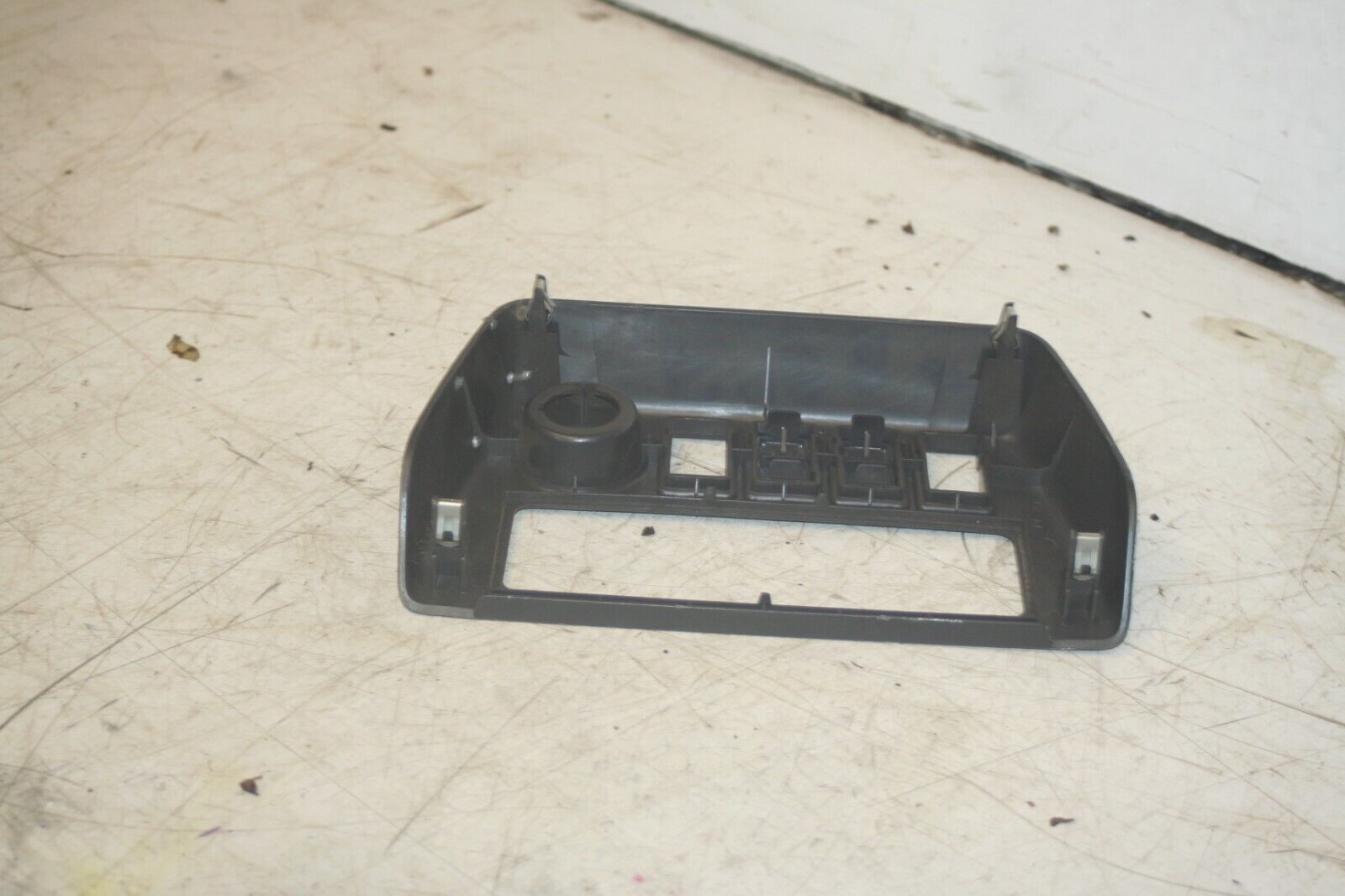 (98) TOYOTA RAV 4 MK1. CENTRE CONSOLE TRIM - Image 5