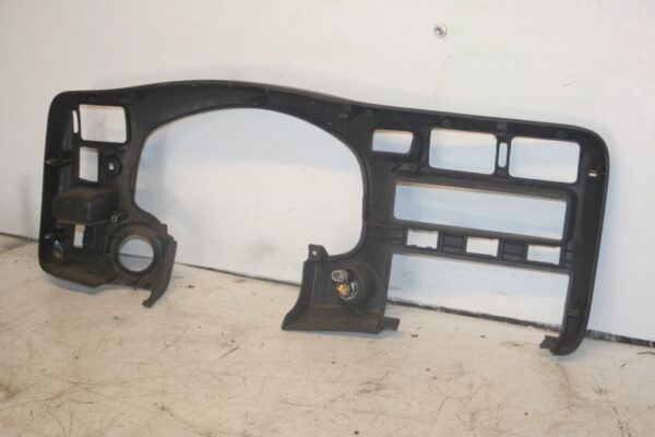 (98) TOYOTA RAV 4 MK1. DASHBOARD SURROUND TRIM - Image 4