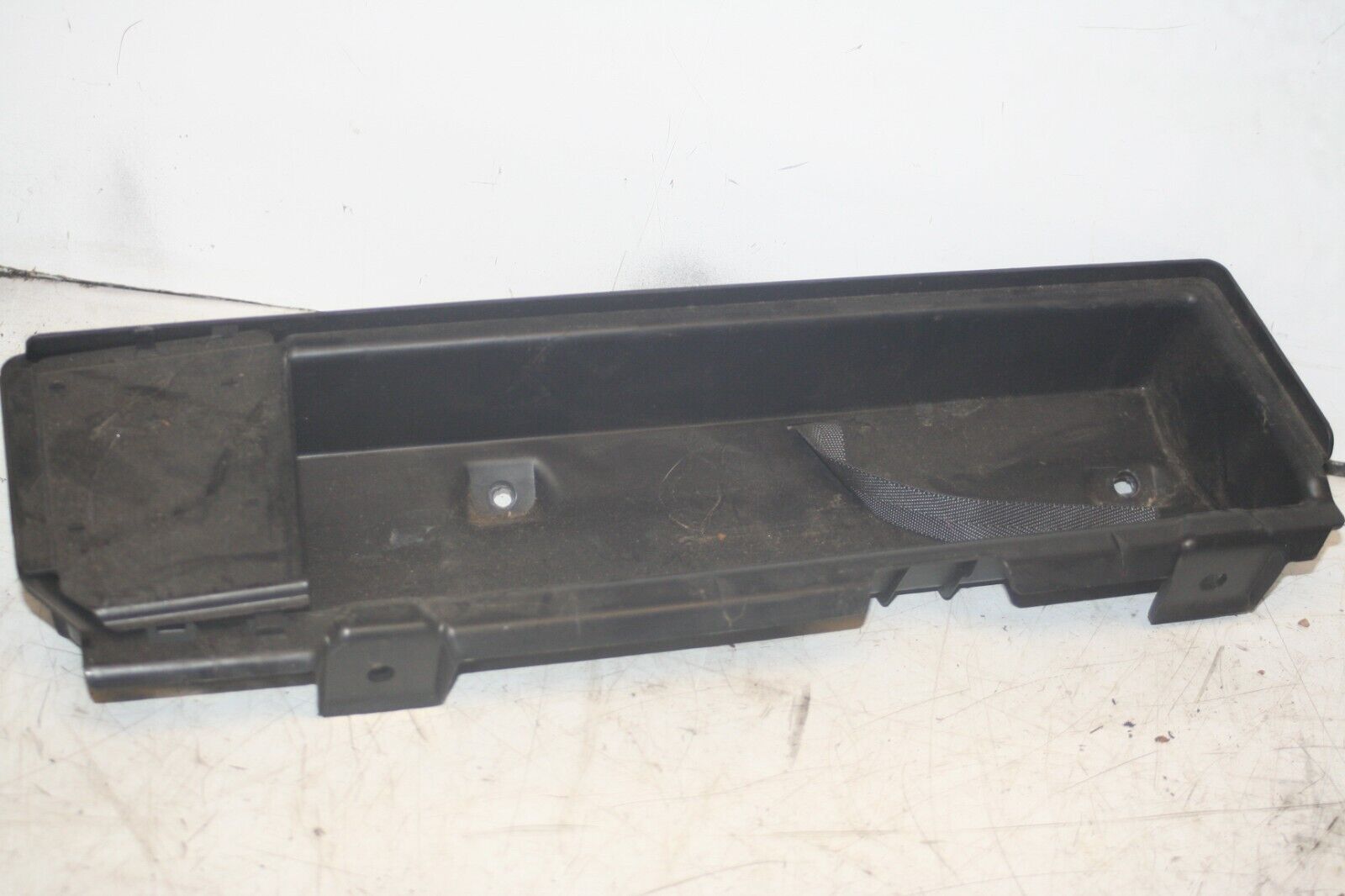 (98) TOYOTA RAV 4 MK1. EMERGENCY TOOL HOLDER TRIM 64769-42010