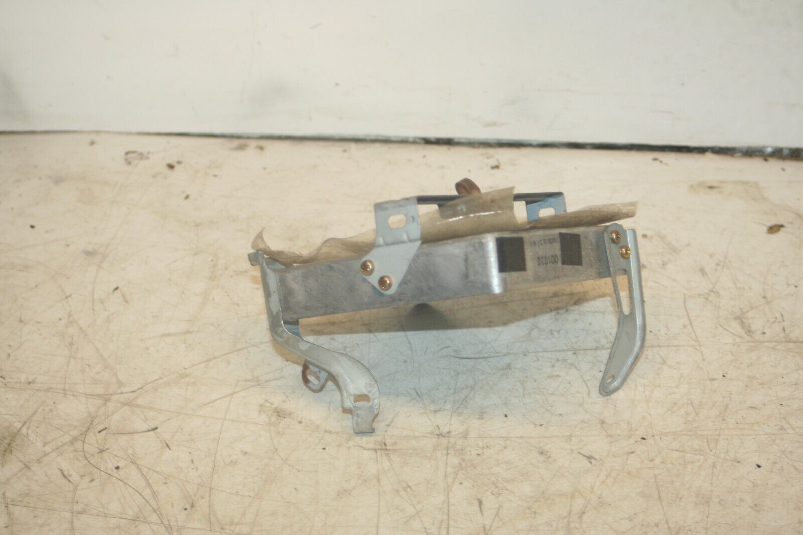 (98) TOYOTA RAV 4 MK1. 89661-42580 ENGINE CONTROL ECU