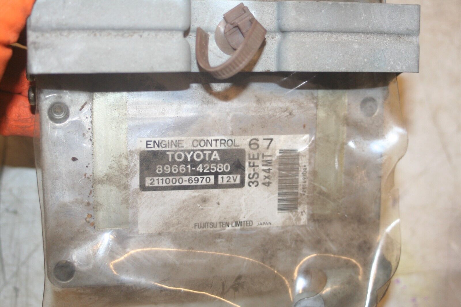 (98) TOYOTA RAV 4 MK1. 89661-42580 ENGINE CONTROL ECU - Image 5