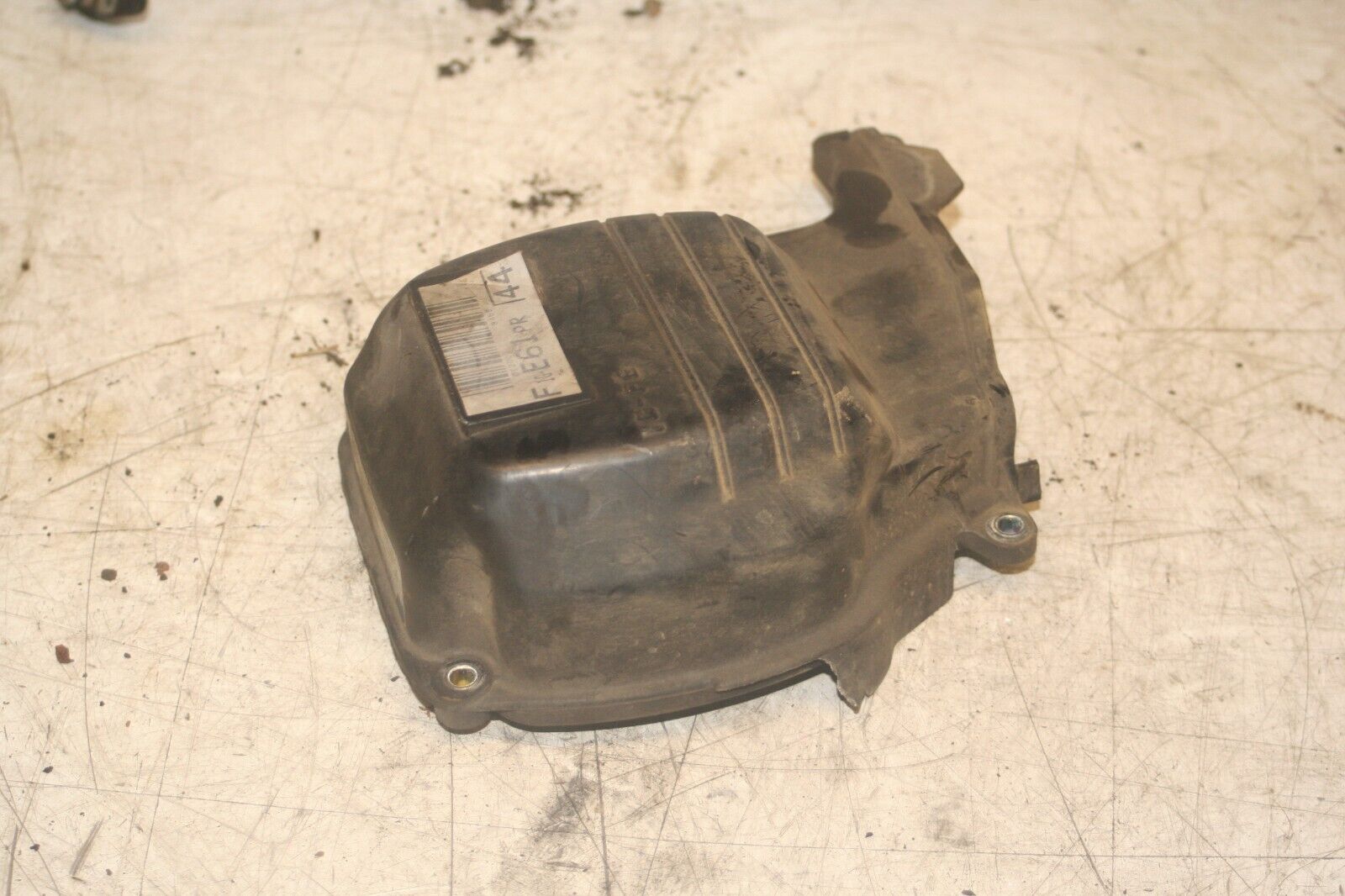 2004 LEXUS IS200. TIMING COVER UPPER