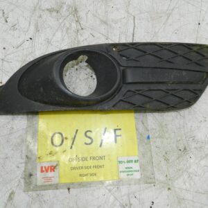 2008 FORD FOCUS CC CONVERTIBLE. DRIVER SIDE FRONT FOG LIGHT SURROUND
