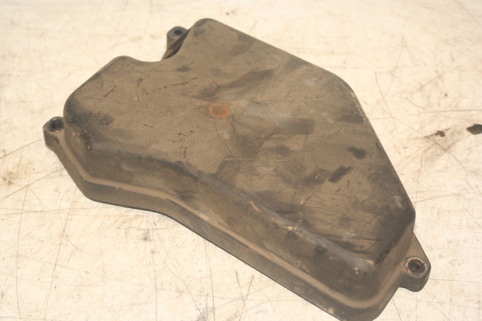 2004 LEXUS IS200. FUSE BOX COVER LID
