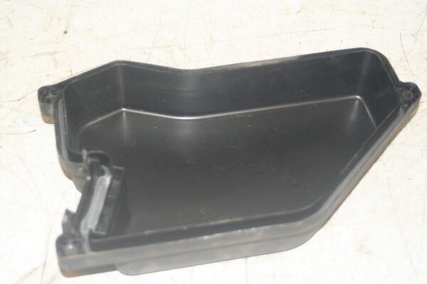 2004 LEXUS IS200. FUSE BOX COVER LID - Image 2