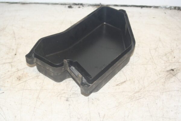 2004 LEXUS IS200. FUSE BOX COVER LID - Image 3