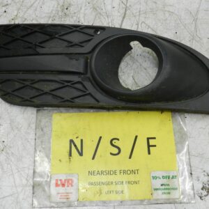 2008 FORD FOCUS CC CONVERTIBLE. PASSENGER SIDE FRONT FOG LIGHT SURROUND