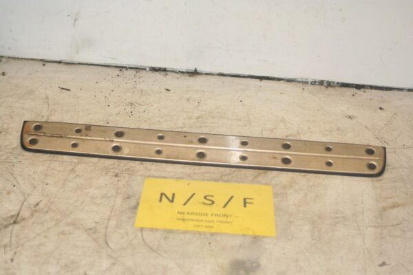 2004 LEXUS IS200. PASSENGER SIDE FRONT FLOOR KICK TRIM - Image 2