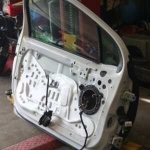 2010 CITROEN DS3. DRIVER SIDE DOOR CARD
