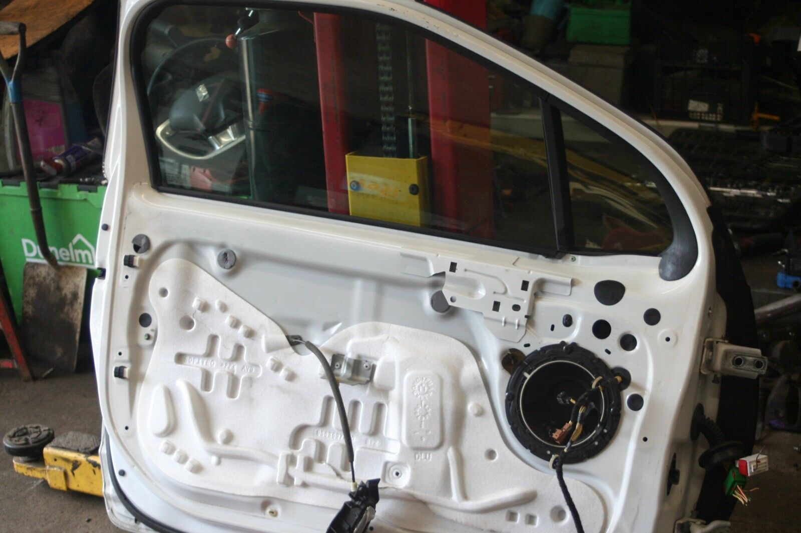 2010 CITROEN DS3. DRIVER SIDE DOOR CARD - Image 2