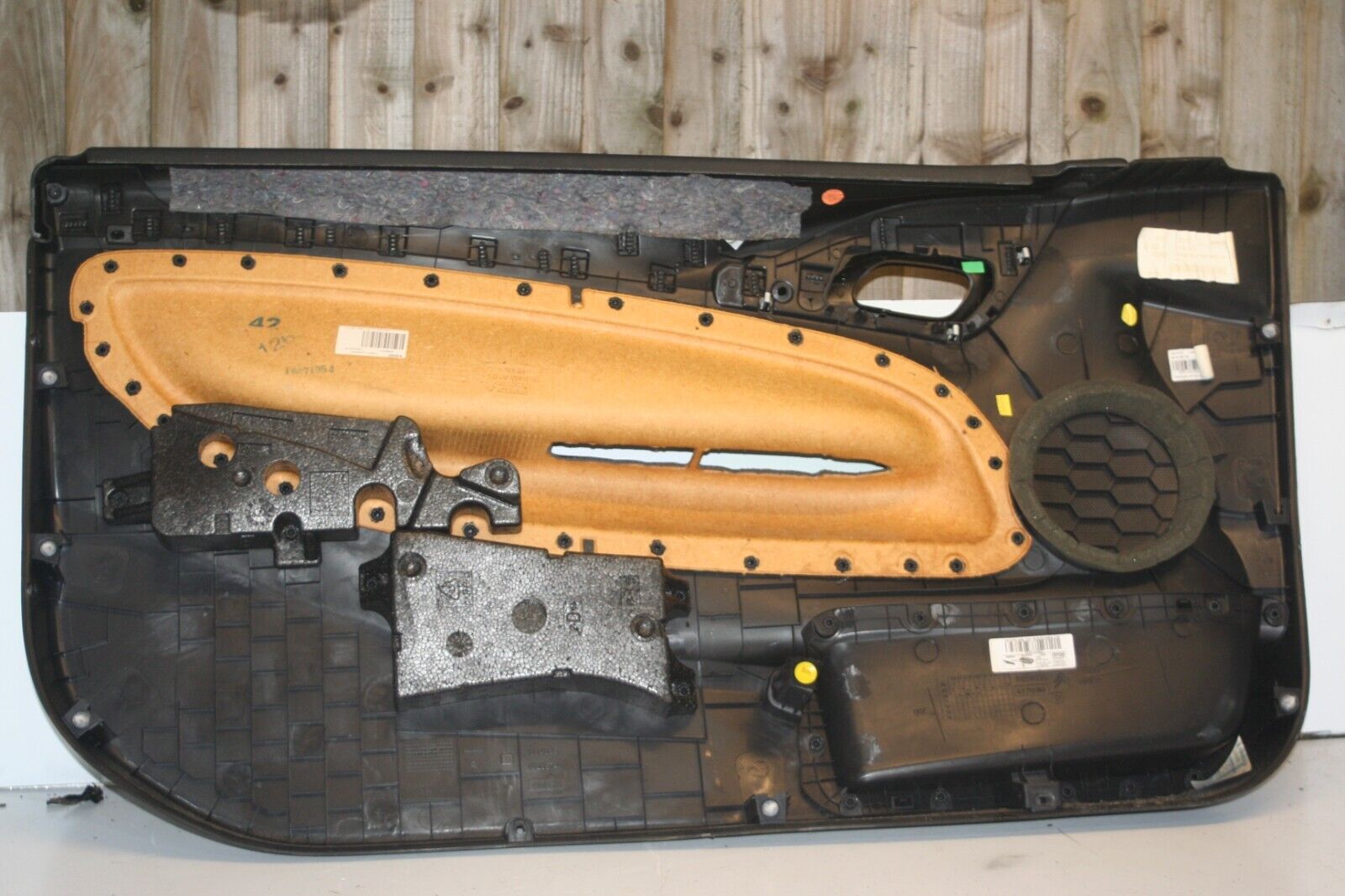 2010 CITROEN DS3. DRIVER SIDE DOOR CARD - Image 16