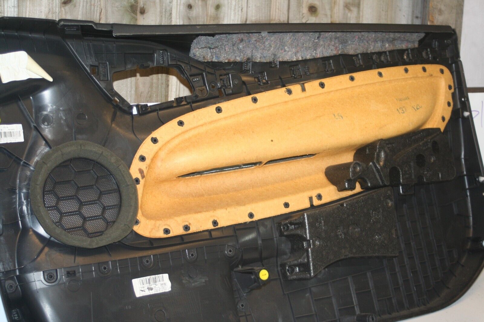 2010 CITROEN DS3. PASSENGER SIDE DOOR CARD - Image 10