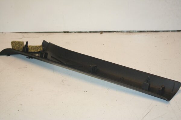 2010 CITROEN DS3. DRIVER SIDE A PILLAR TRIM - Image 5