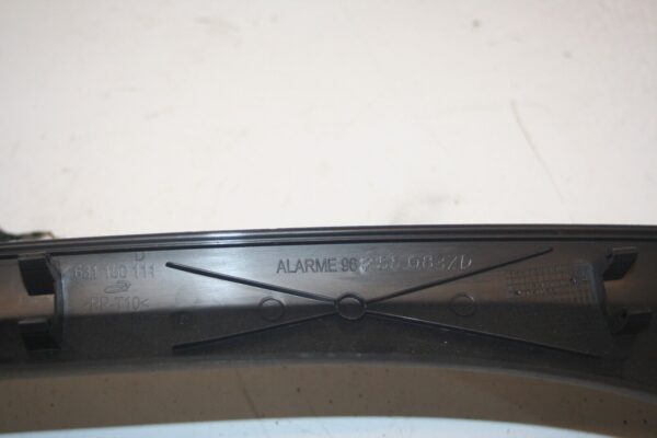 2010 CITROEN DS3. DRIVER SIDE A PILLAR TRIM - Image 6