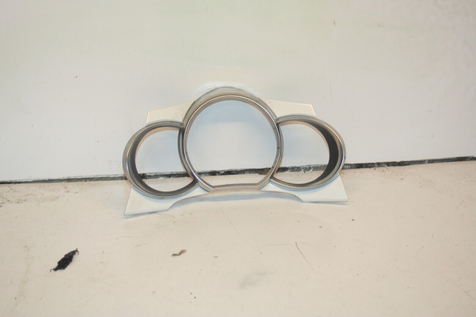 2010 CITROEN DS3. SPEEDO INSTRUMENT CLUSTER SURROUND