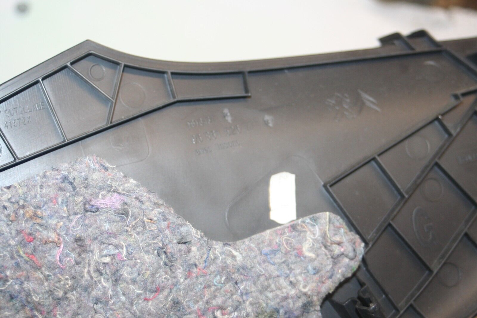 2010 CITROEN DS3. CENTRE CONSOLE SIDE PANEL TRIM - Image 6