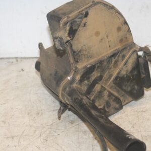 2004 LEXUS IS200. SCREEN WASH WASHER BOTTLE TANK + PUMP
