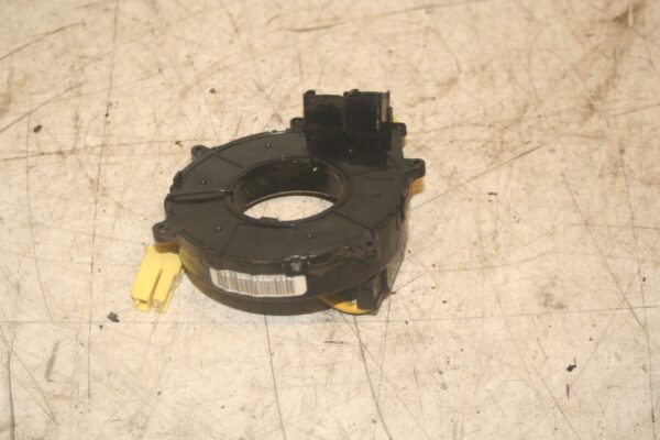 2004 LEXUS IS200. AIRBAG CLOCK RING SQUIB - Image 2