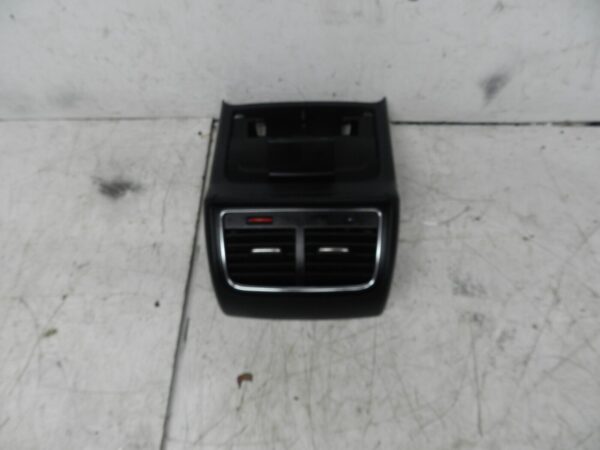 2014 AUDI S4 QUATRO A4 B8. AIR VENTS 12V SOCKET CENTRE CONSOLE REAR - Image 2