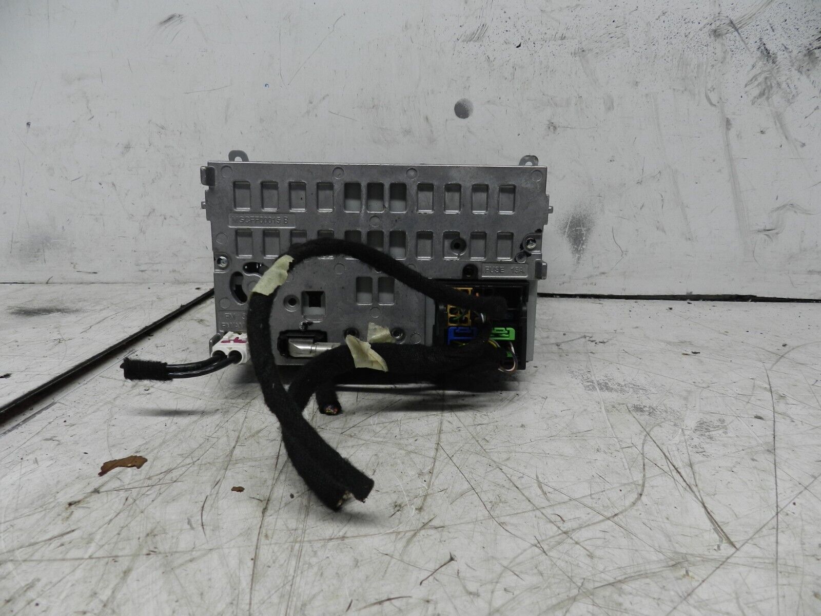 2014 AUDI S4 QUATRO A4 B8. CD RADIO 8T2035186P - Image 3