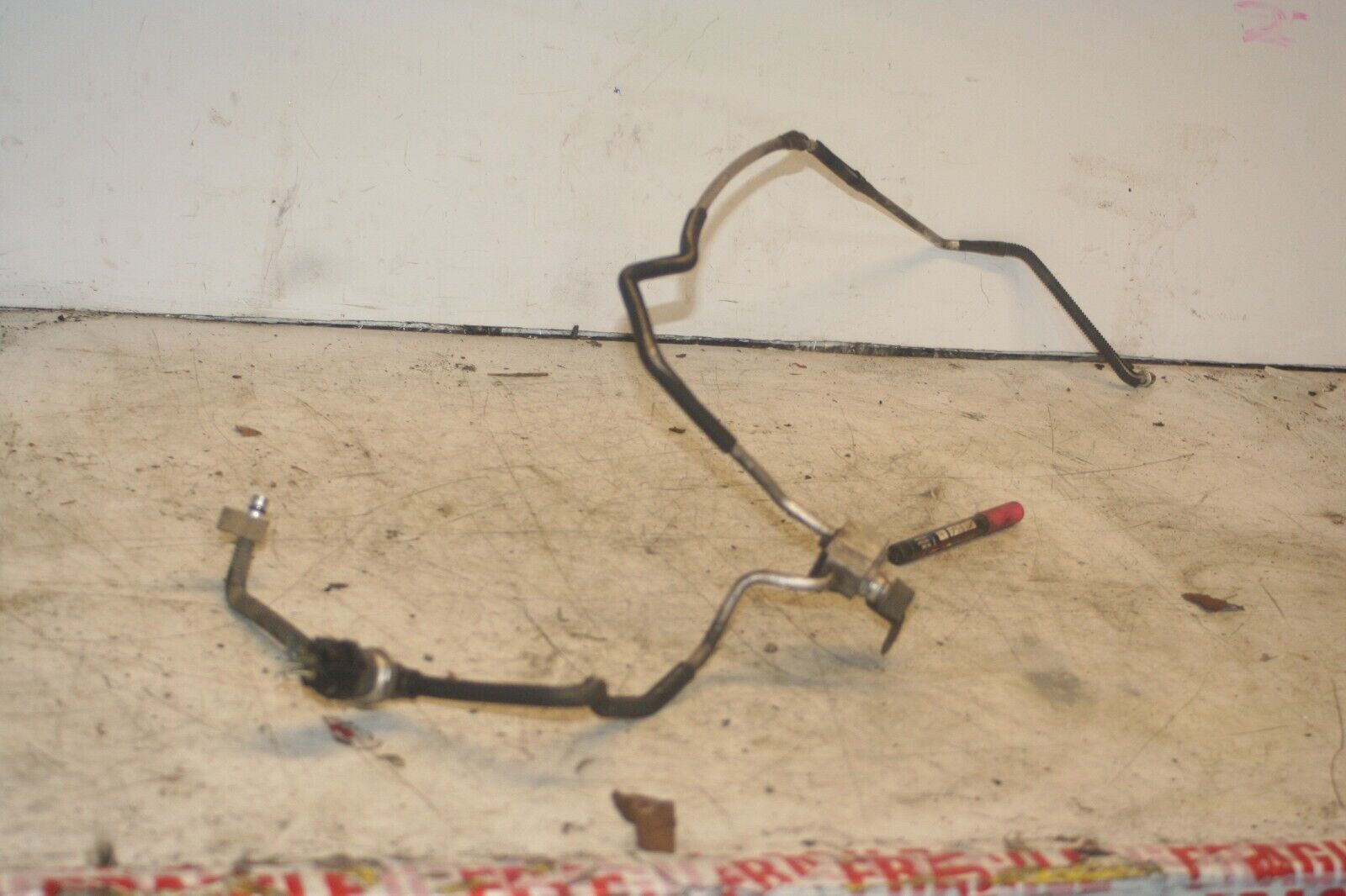 2004 LEXUS IS200. AIR CON PIPE + SENSOR - Image 3