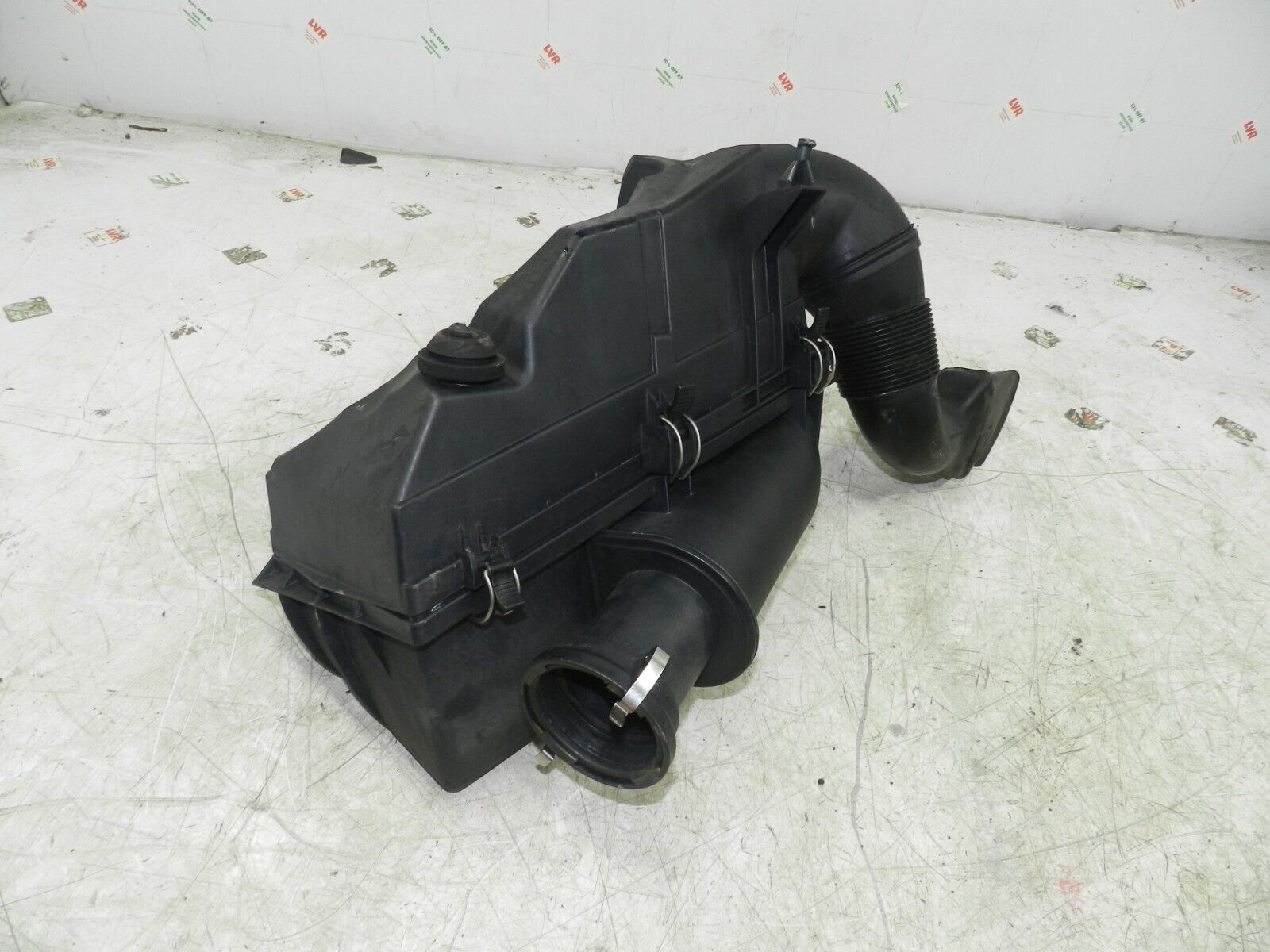 (141) MERCEDES E CLASS SALOON W210. AIR FILTER HOUSING BOX - Image 4