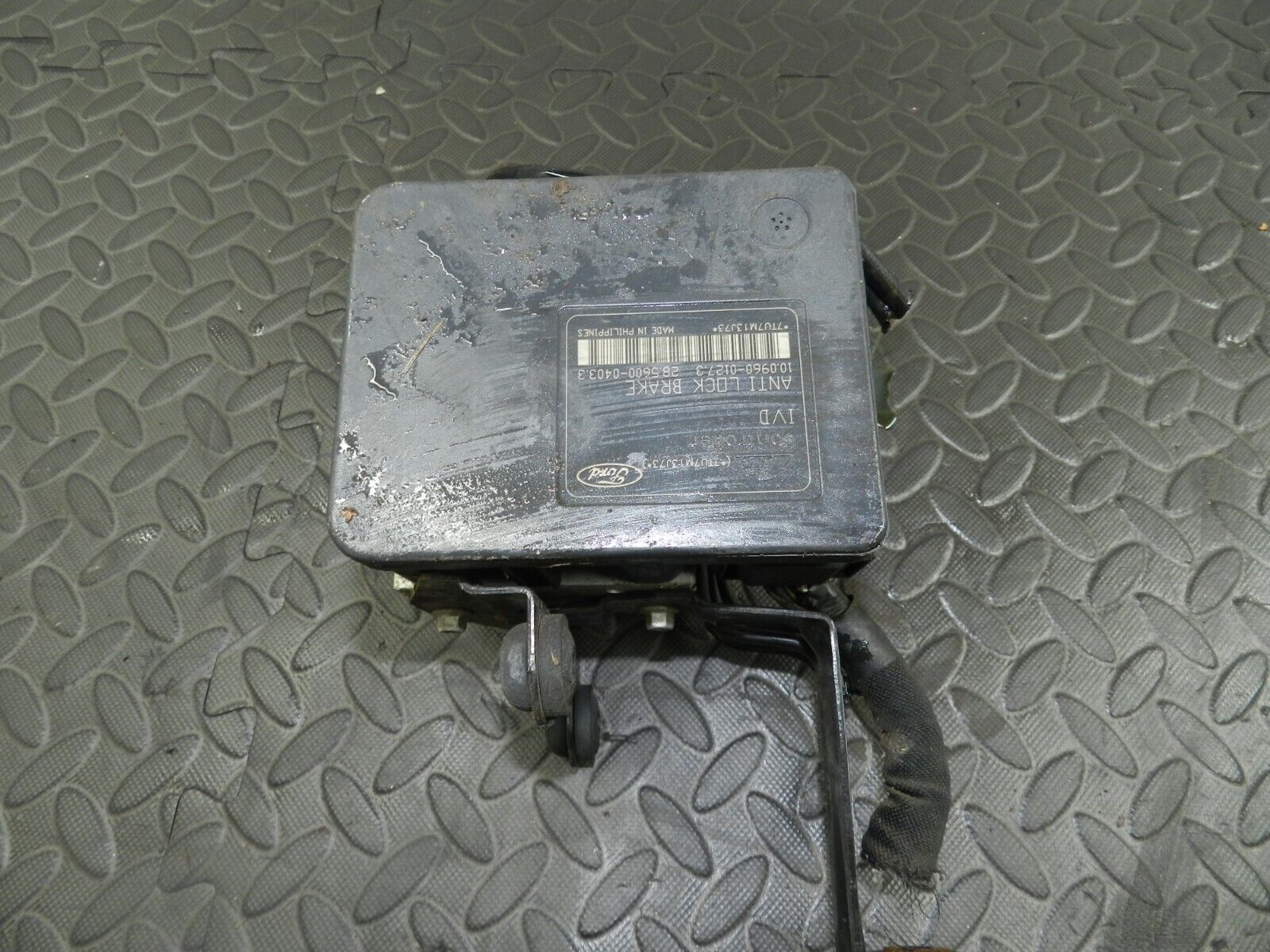 151. 2008 FORD FOCUS MK2 TITANIUM. ABS PUMP MODULE