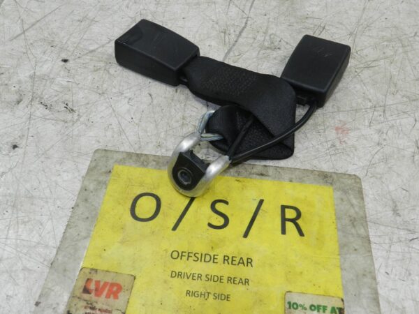 (141) MERCEDES E CLASS SALOON W210. SEAT BELT BUCKLES