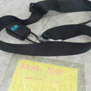 (141) MERCEDES E CLASS SALOON W210. SEAT BELT MIDDLE STRAP AND BUCKLES