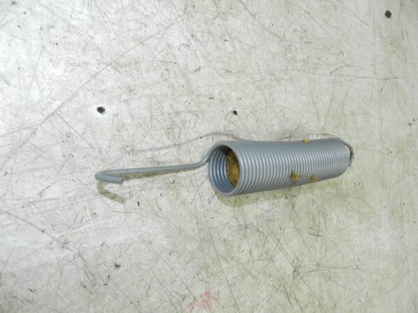 (141) MERCEDES E CLASS SALOON W210. BOOT LID TAILGATE SPRING