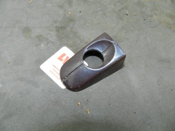2008 FORD FOCUS CC CONVERTIBLE. DRIVER SIDE DOOR HANDLE LOCK COVER PURPLE