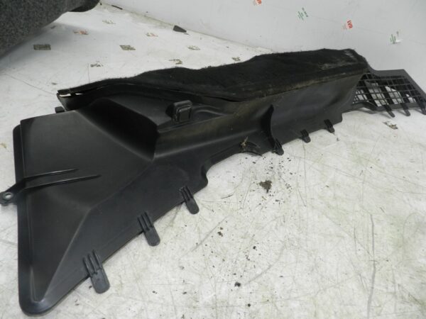 (141) MERCEDES E CLASS SALOON W210. BONNET SCUTTLE PANEL VENT - Image 3