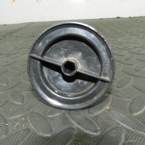 151. 2008 FORD FOCUS MK2 TITANIUM. SPARE WHEEL CLAMP SECURING BOLT