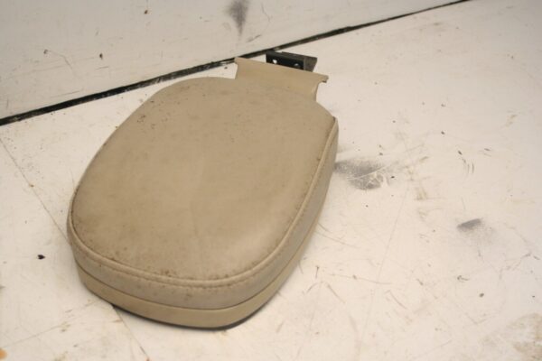 2001 LAND ROVER DISCOVERY 2 TD5. 3RD THIRD HEAD REST - Image 2