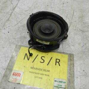 (141) MERCEDES E CLASS SALOON W210. PASSENGER SIDE REAR DOOR SPEAKER
