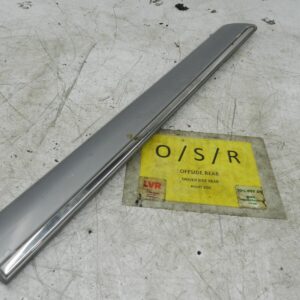 (141) MERCEDES E CLASS SALOON W210. EXTERNAL DOOR TRIM DRIVER SIDE REAR
