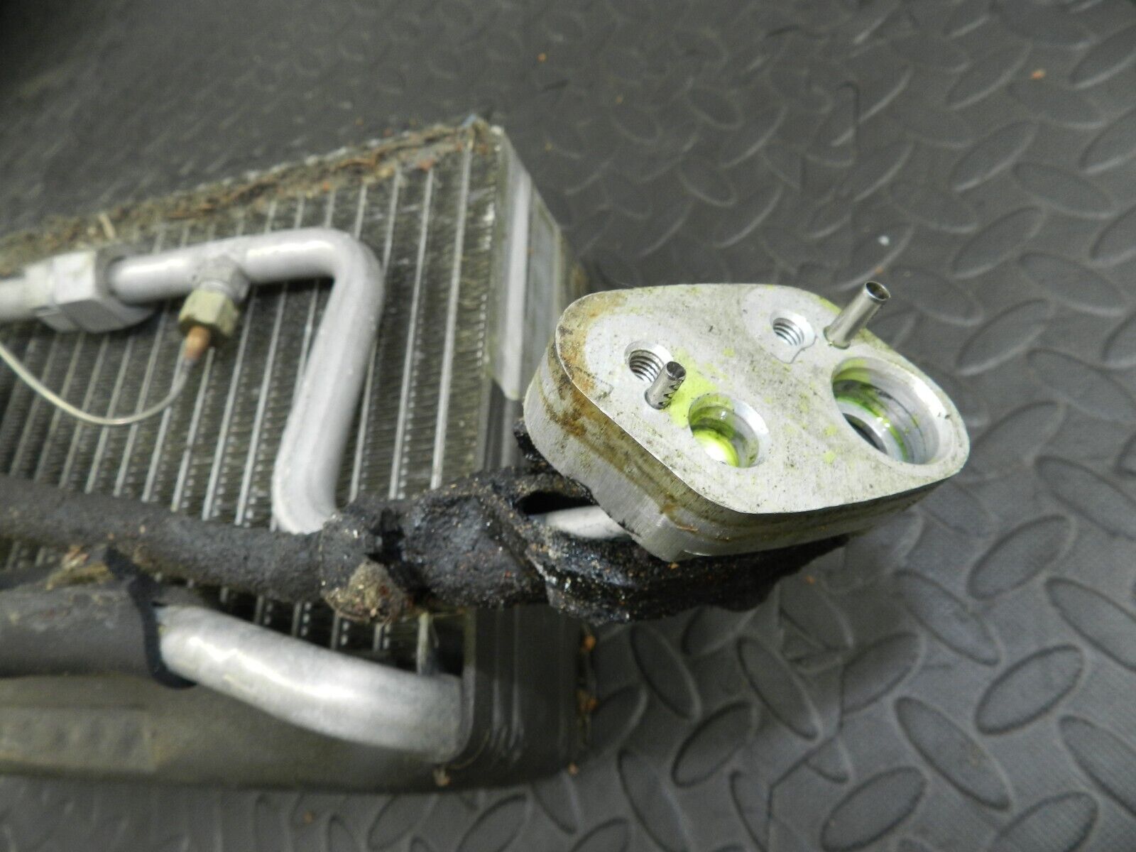 147. JAGUAR XJ6 XJ40. AIR CON MATRIX RADIATOR CORE - Image 5