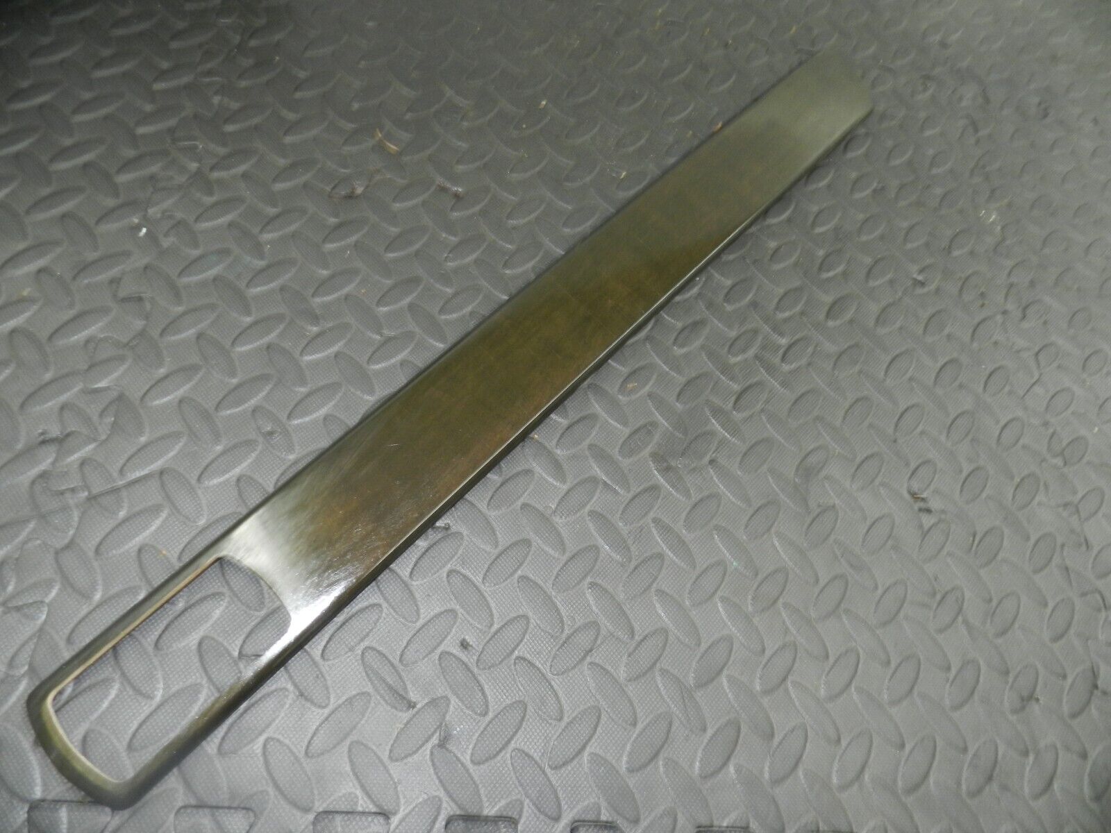 147. JAGUAR XJ6 XJ40. WOODEN DOOR TRIM PANEL