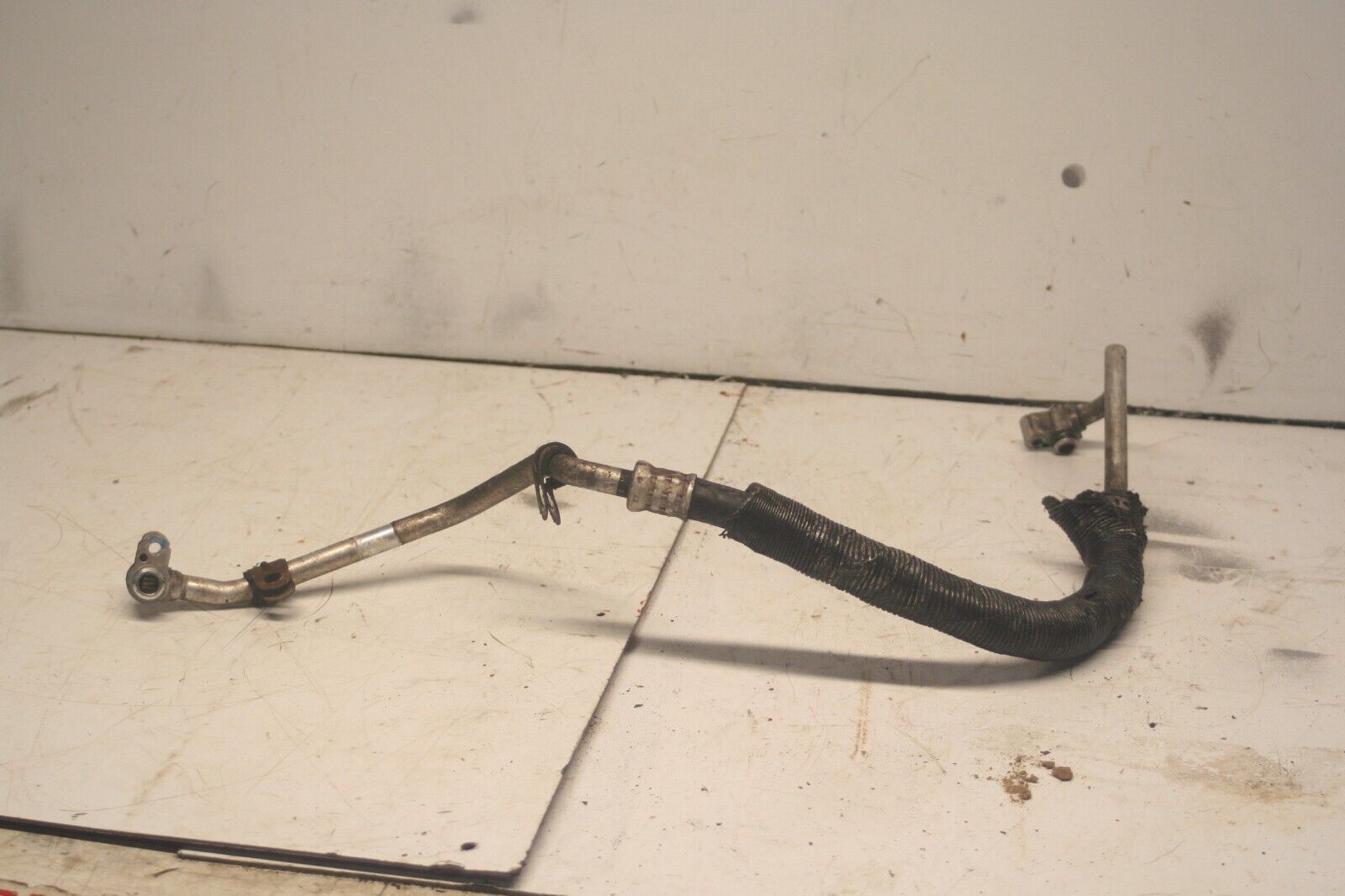 2001 LAND ROVER DISCOVERY 2 TD5. AIR AC CON PIPE - Image 3