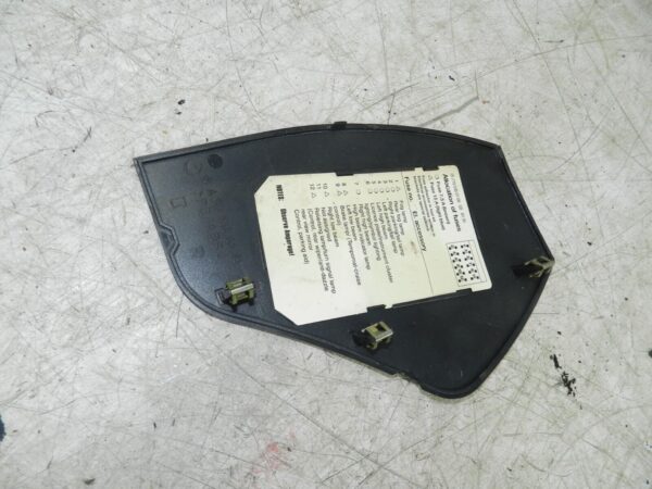 (141) MERCEDES E CLASS SALOON W210. DASH BOARD END TRIM - Image 2