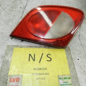 (141) MERCEDES E CLASS SALOON W210. PASSENGER SIDE INNER REAR LIGHT