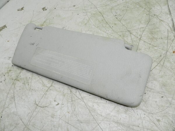 (141) MERCEDES E CLASS SALOON W210. PASSENGER SIDE SUN VISOR