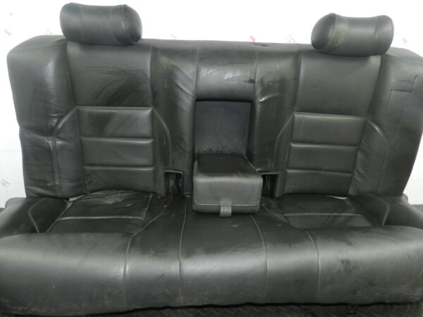 147. JAGUAR XJ6 XJ40. BLACK LEATHER REAR SEATS - Image 3