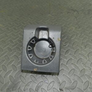 (144) 2009 VAUXHALL ASTRA H. CENTRE CONSOLE CUP HOLDER