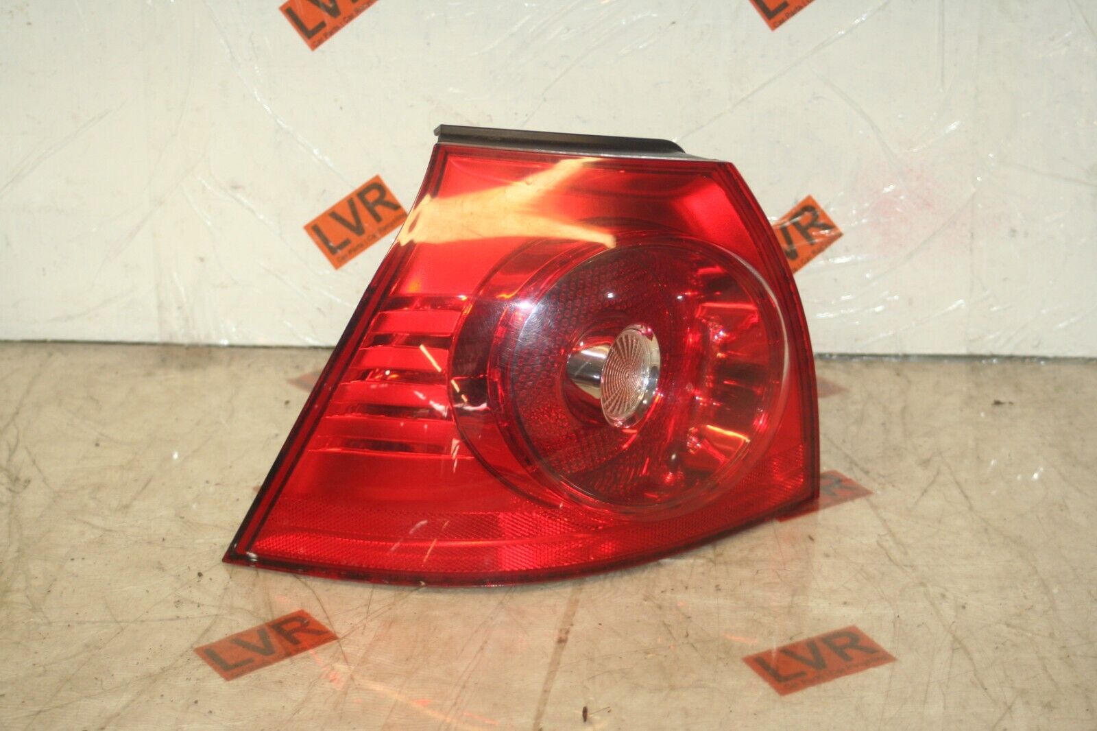 2005 VOLKSWAGEN GOLF MK5. PASSENGER REAR LIGHT UNIT