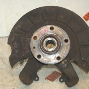 2005 VOLKSWAGEN GOLF MK5. DRIVER SIDE FRONT WHEEL HUB STUB AXLE