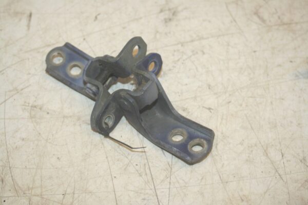 (98) TOYOTA RAV 4 MK1. DRIVER SIDE FRONT DOOR HINGES - Image 2