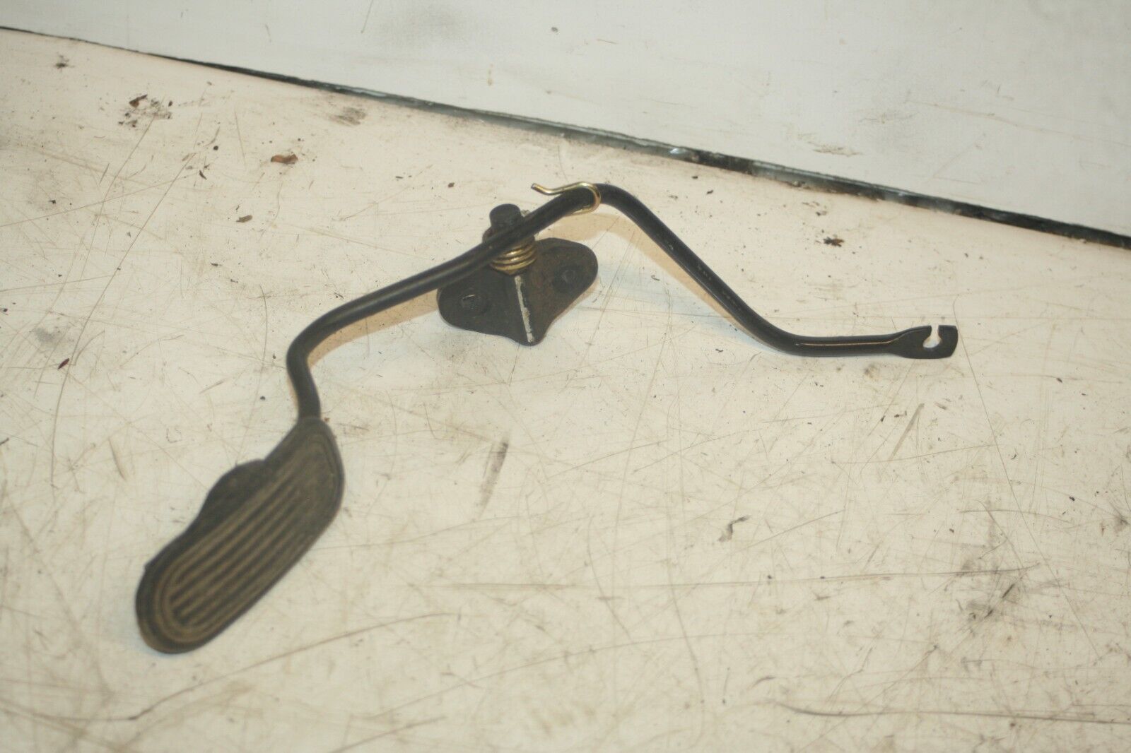 (98) TOYOTA RAV 4 MK1. ACCELERATOR THROTTLE PEDAL
