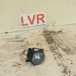 (6B) 2013 FORD FOCUS 1.0 ECOBOOST. FOG LIGHT FRONT BROKEN